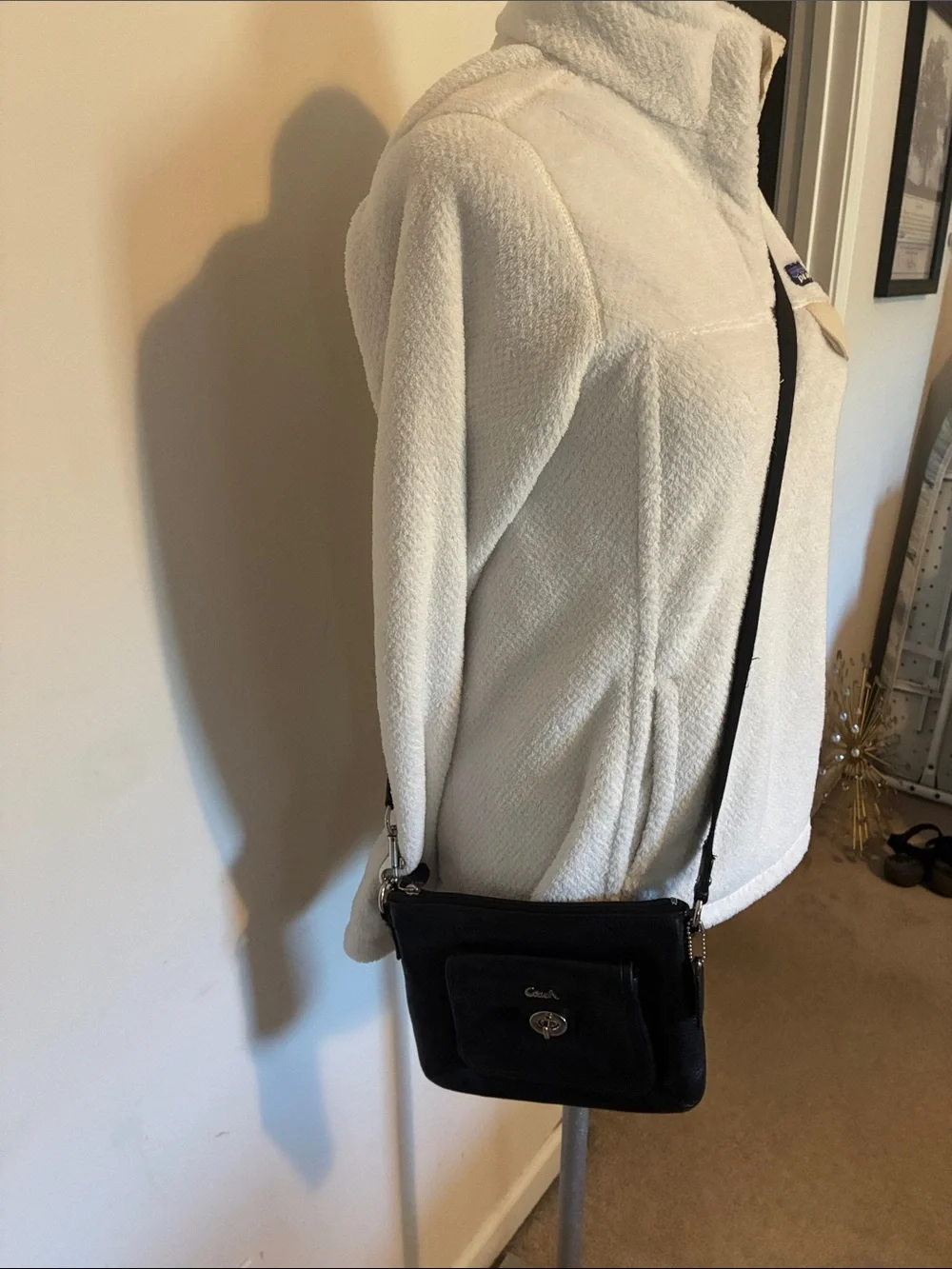 Coach Vintage Park Black Pebbled Leather Swingpack Crossbody + silver turnlock